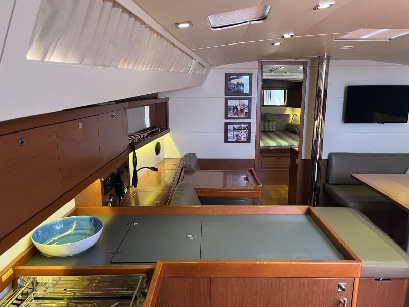 Beneteau Oceanis 48