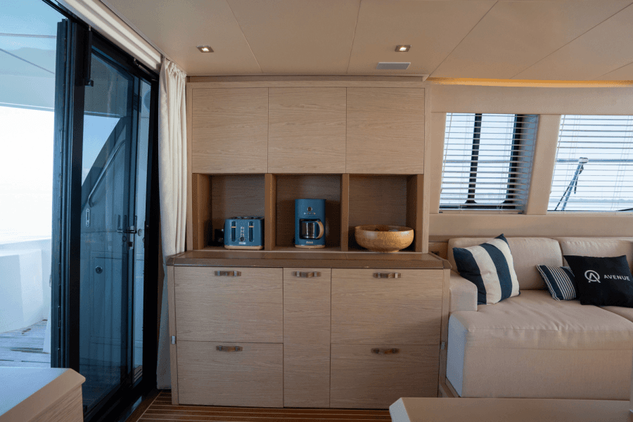 2019 Monte Carlo Yachts MC6