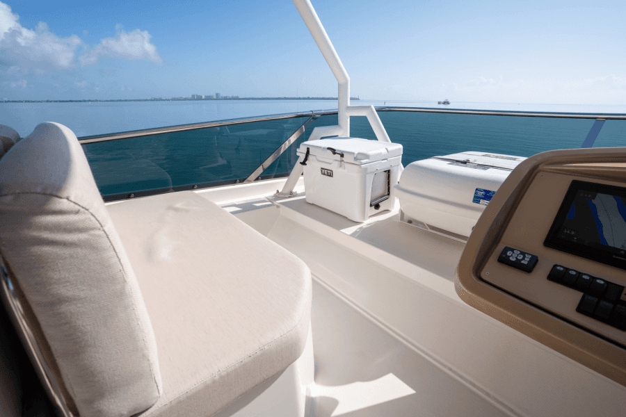 2019 Monte Carlo Yachts MC6