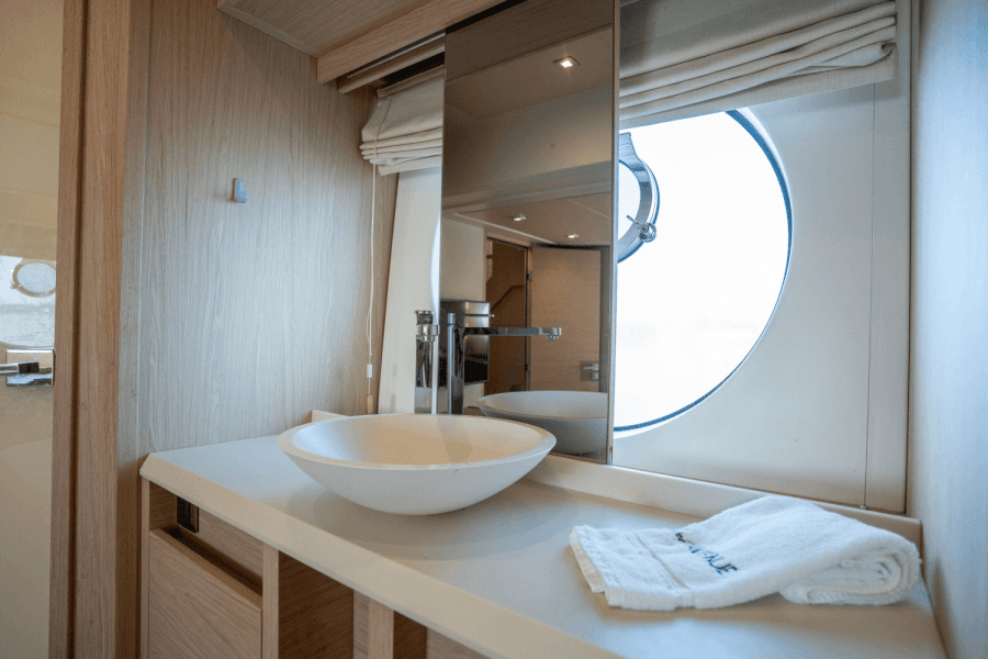 2019 Monte Carlo Yachts MC6