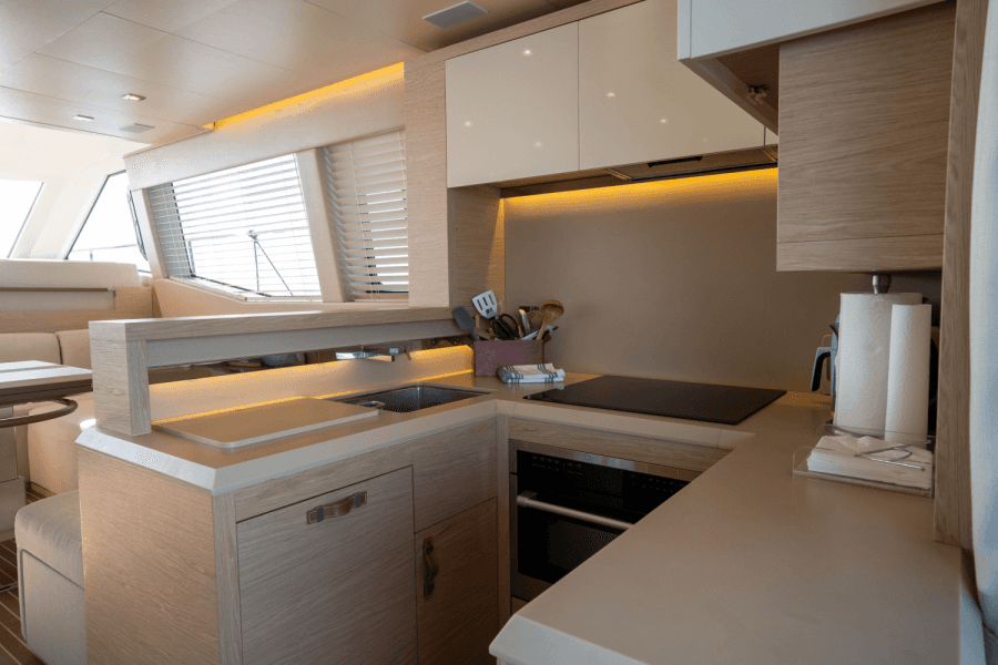 2019 Monte Carlo Yachts MC6