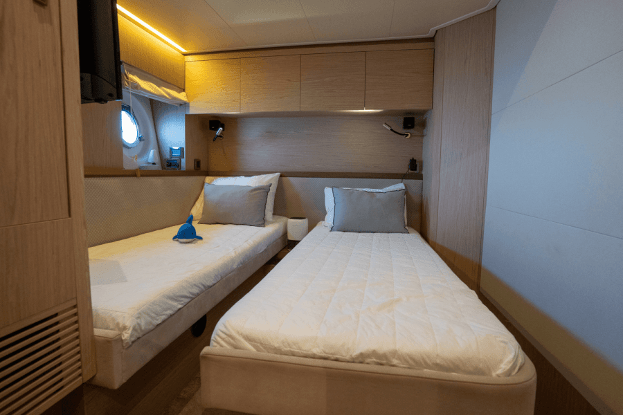 2019 Monte Carlo Yachts MC6