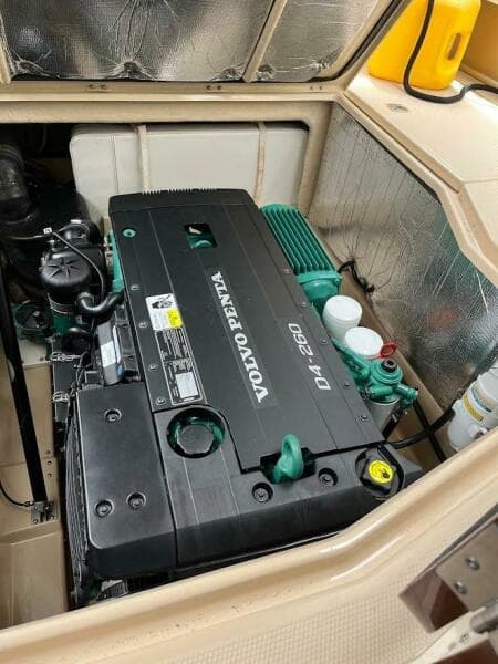 2013 Ranger Tugs R-31 CB