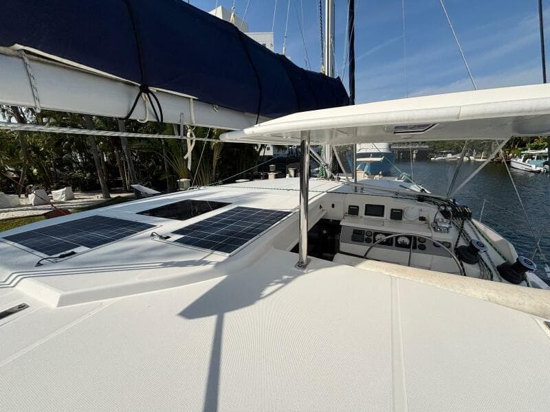 2019-leopard-40-sail-9726073-20250325073350844-1_XLARGE.jpg