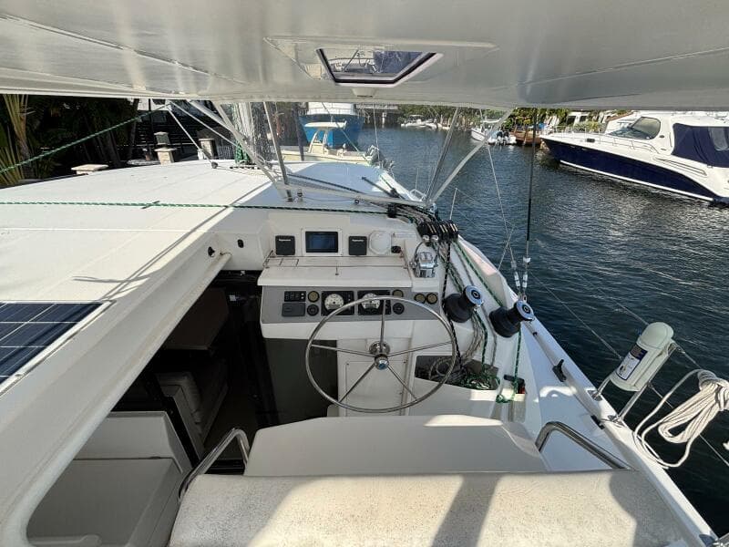 2019-leopard-40-sail-9726073-20250325073352873-1_XLARGE.jpg