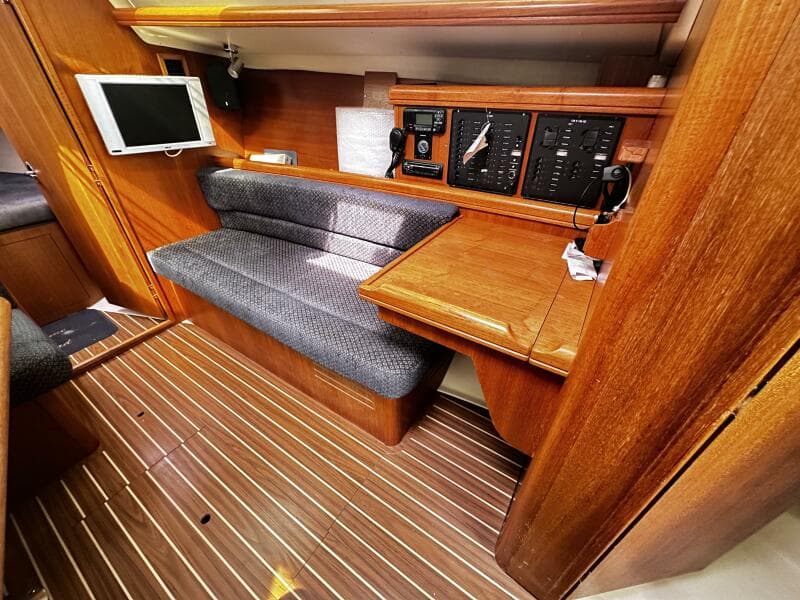 2004 Hunter 