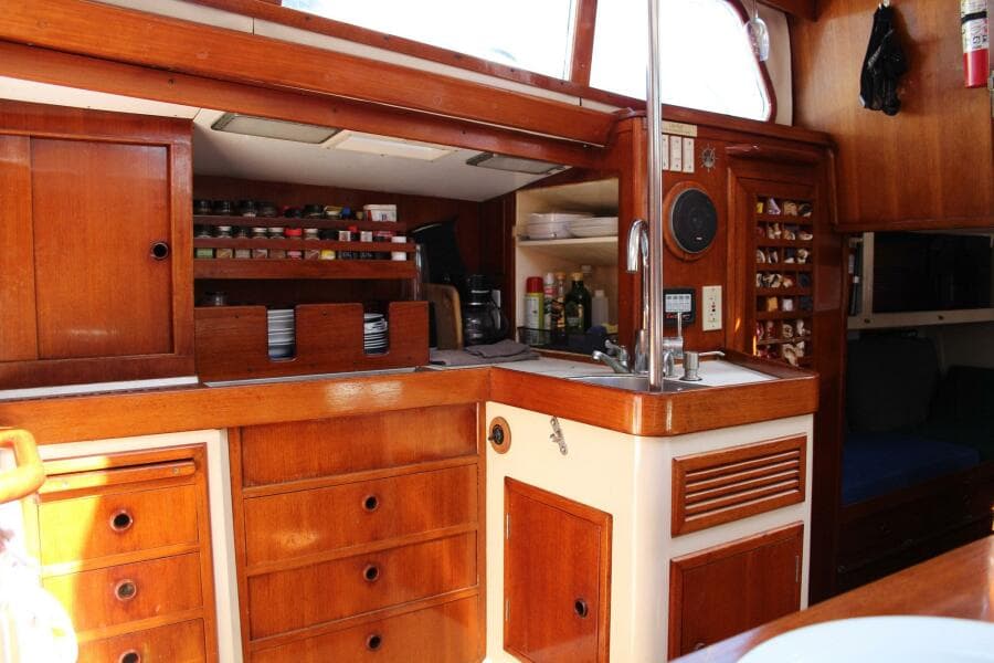 1974 Camper & Nicholsons Center Cockpit