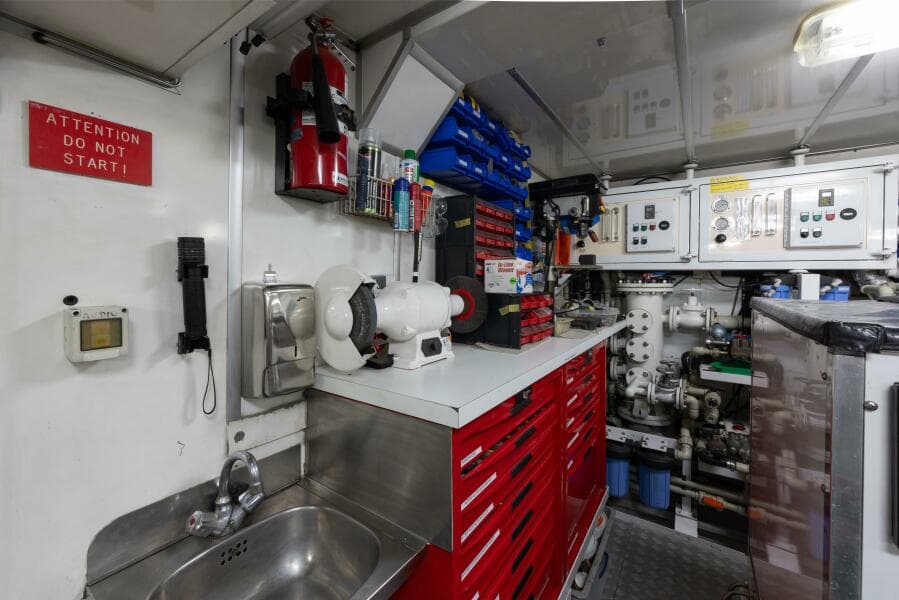 2001 Vitters Aft Cockpit