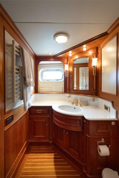 2001 Vitters Aft Cockpit