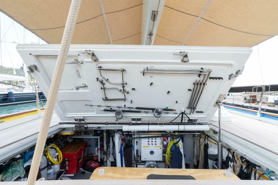 2001 Vitters Aft Cockpit