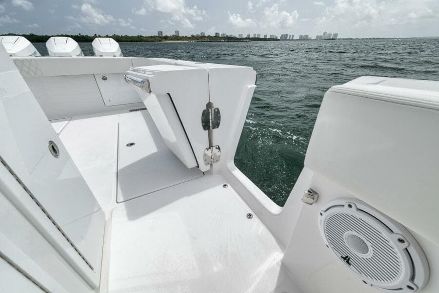 2024 Front Runner 47 CC