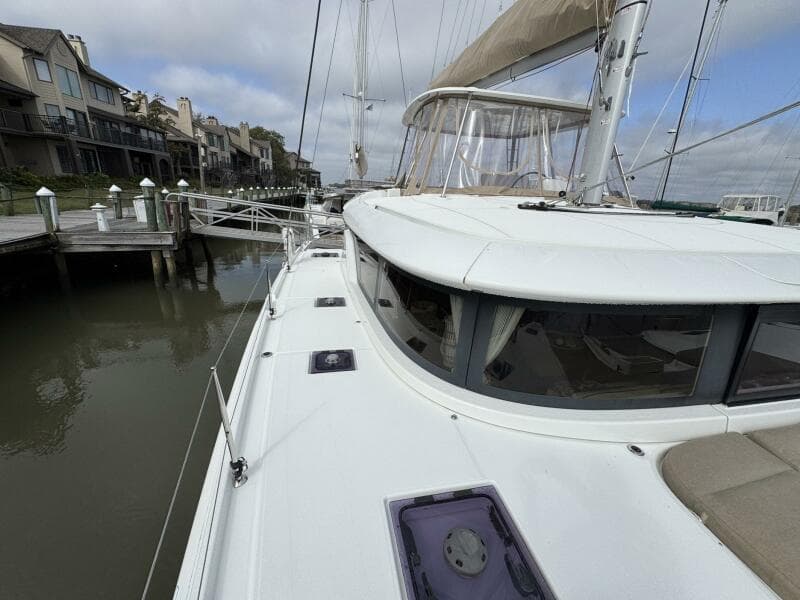 2022 Lagoon 46
