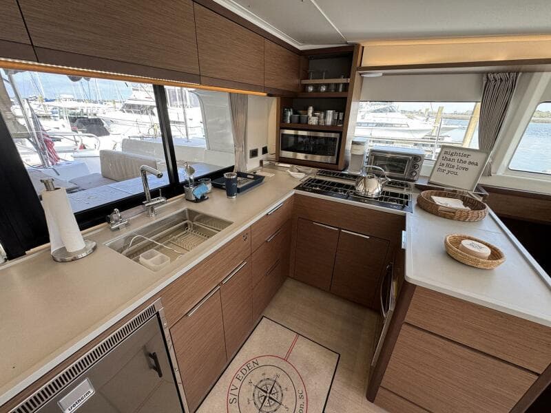 2022 Lagoon 46