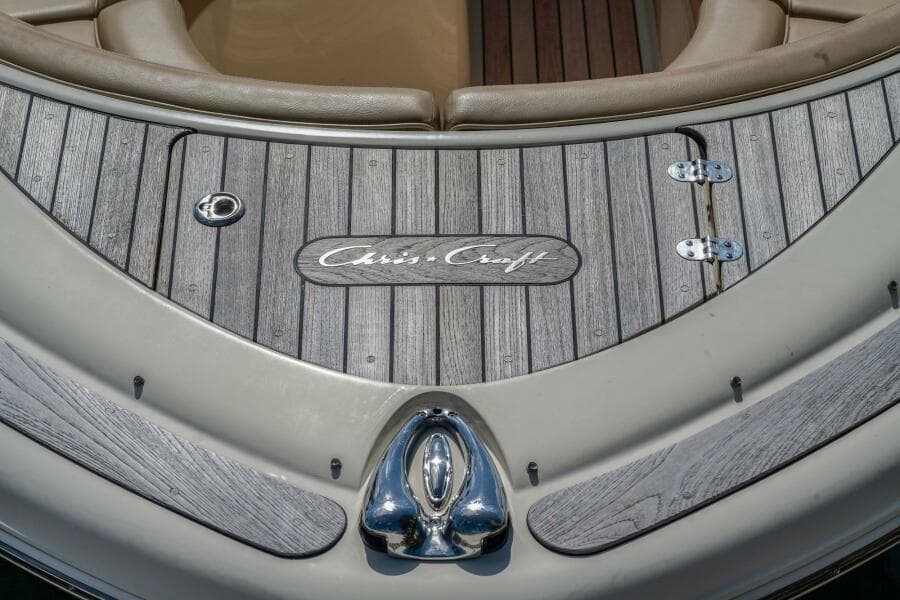 2013 Chris-Craft Launch 32