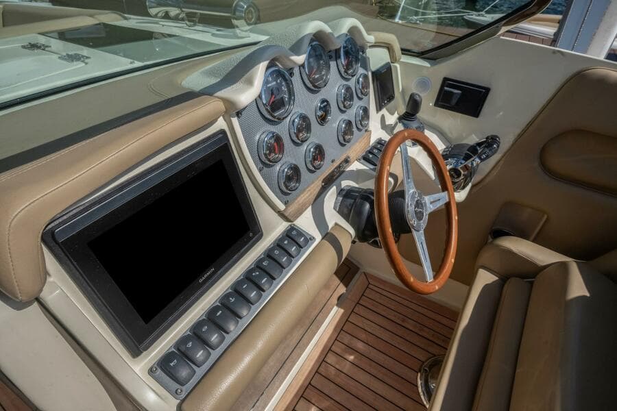 2013 Chris-Craft Launch 32