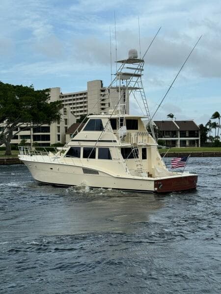 1985 Hatteras Enclosed Bridge