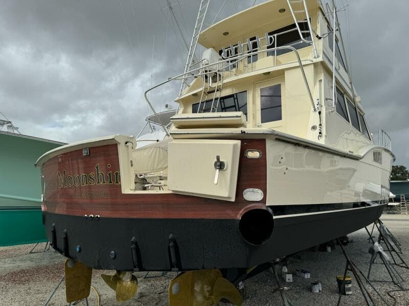 1985 Hatteras Enclosed Bridge