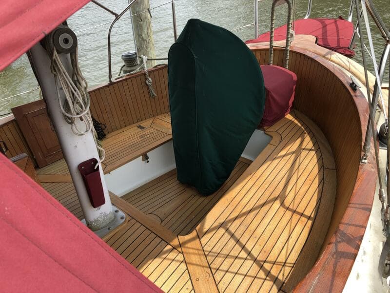 HC 43 Irreversible Cockpit