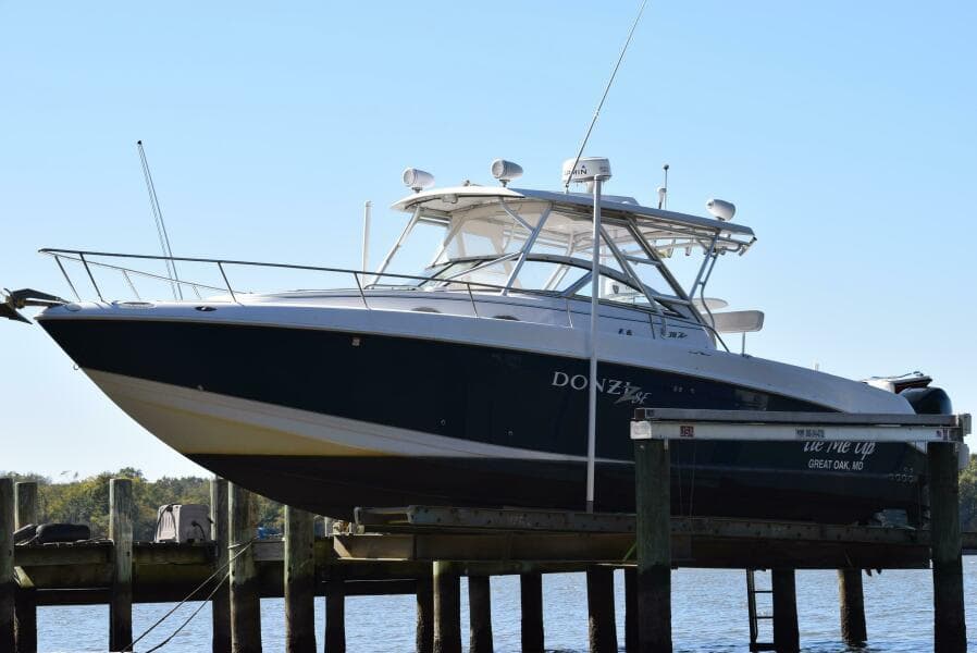 2005 Donzi 38 ZSF