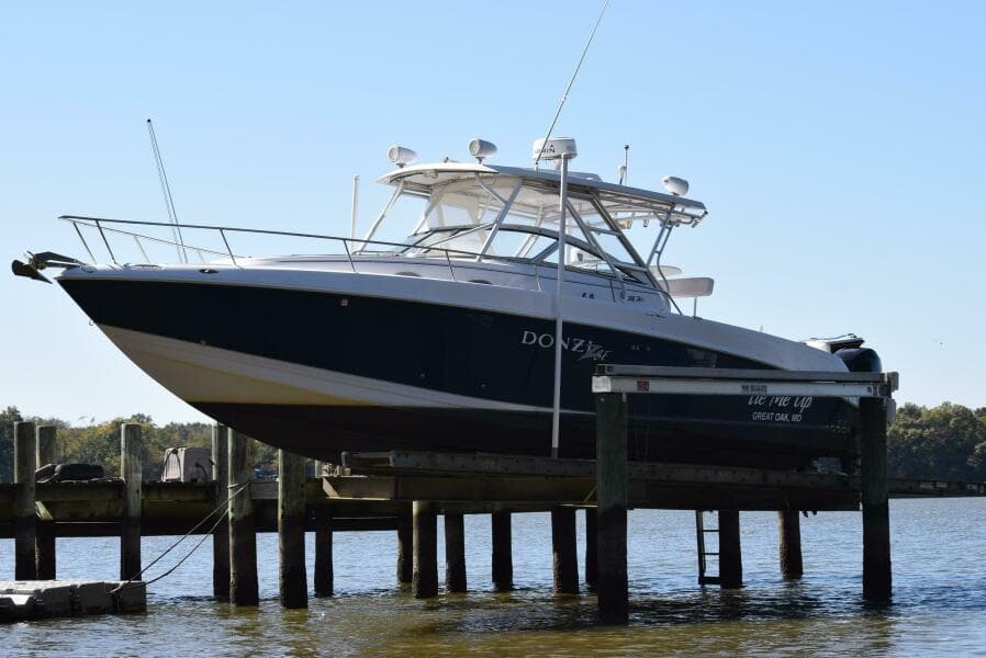 2005 Donzi 38 ZSF