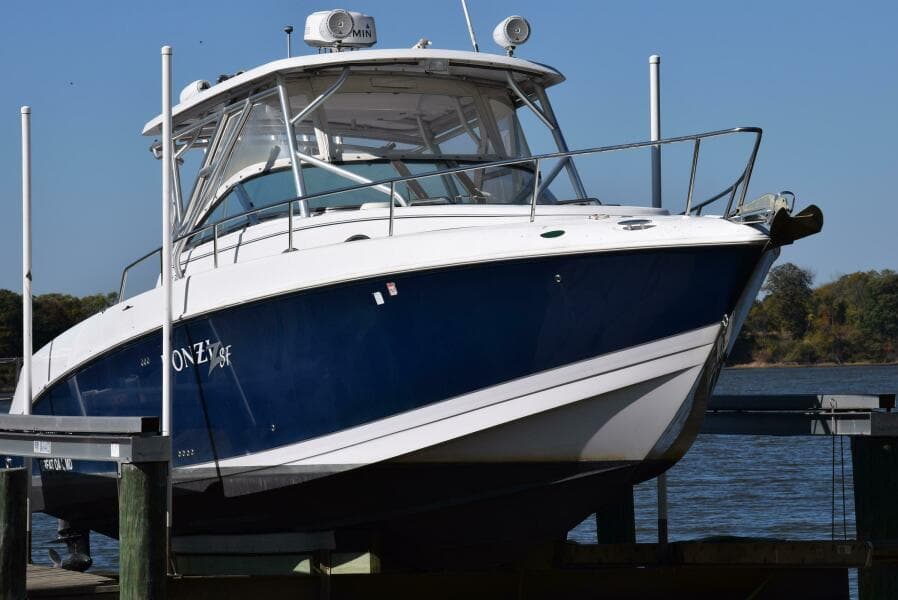 2005 Donzi 38 ZSF