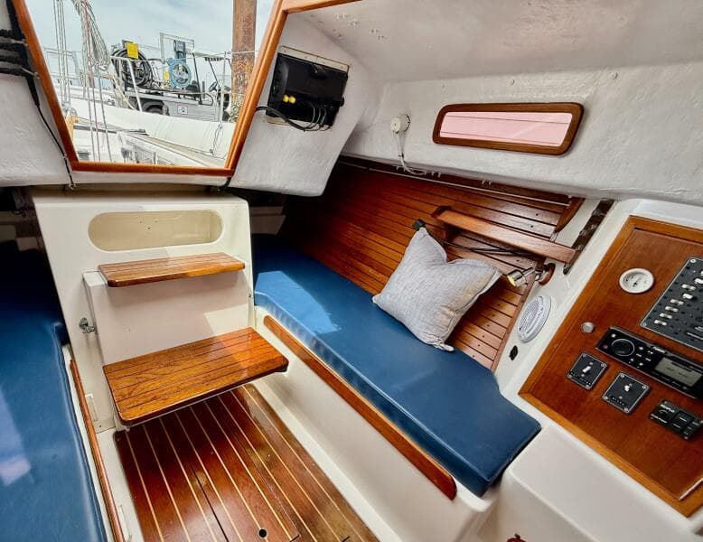 2009 e Sailing Yachts e Sailing Yachts e33