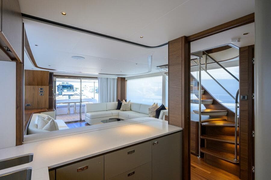 2027 Princess X80