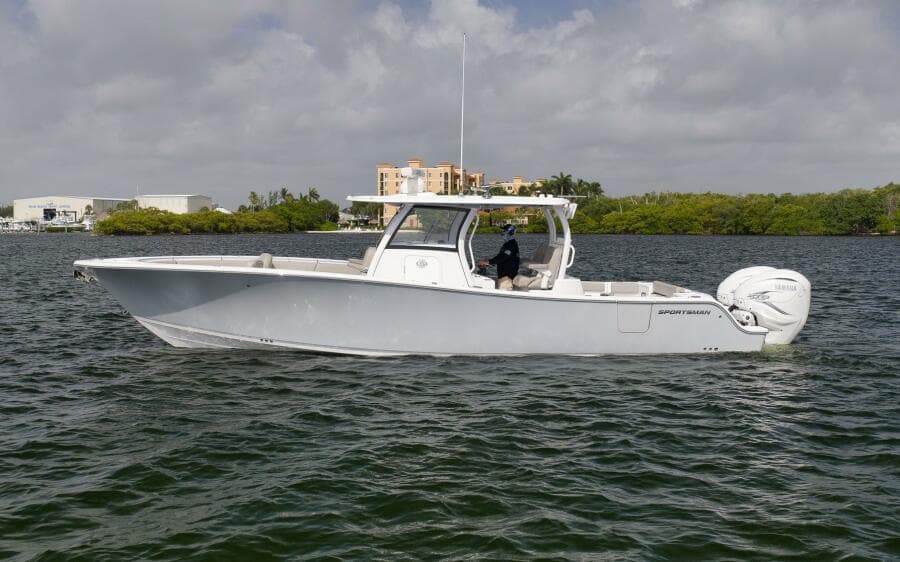 2022 Sportsman 352