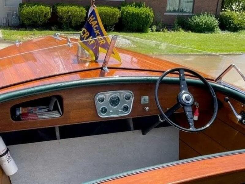 1949 Hacker-Craft 