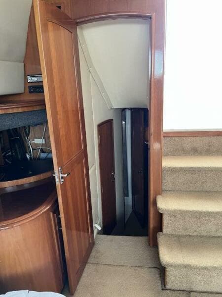 Master stateroom entry