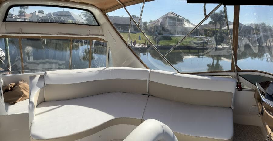 Flybridge seating