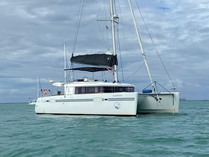 2017-lagoon-450-f-sail-9748460-20250417090917656-1_XLARGE.jpg