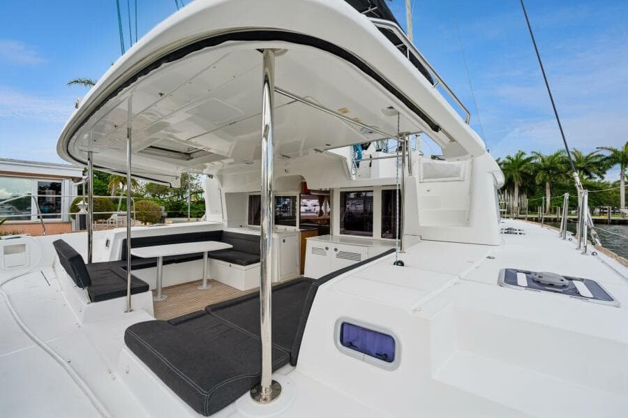 2017-lagoon-450-f-sail-9748460-20250702141219045-1.jpg