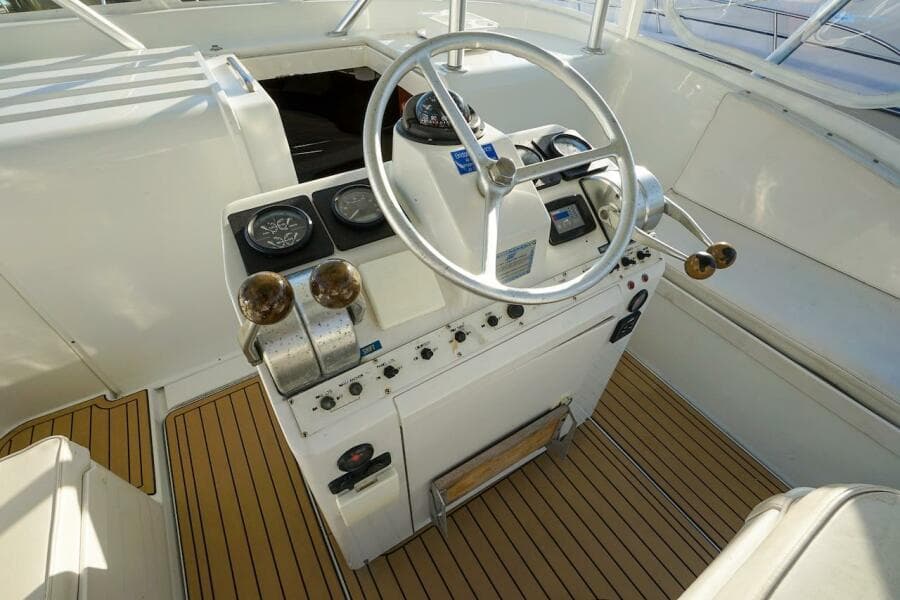1997 Luhrs Tournament 320 Open