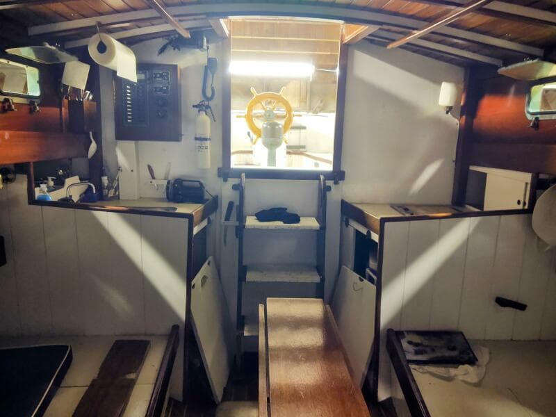 Amicitia aft cabin