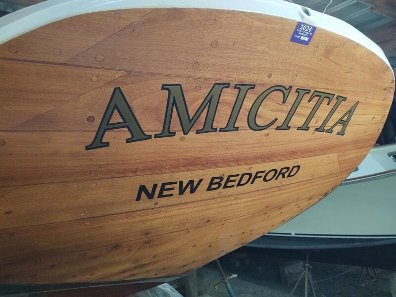 Amicitia transom
