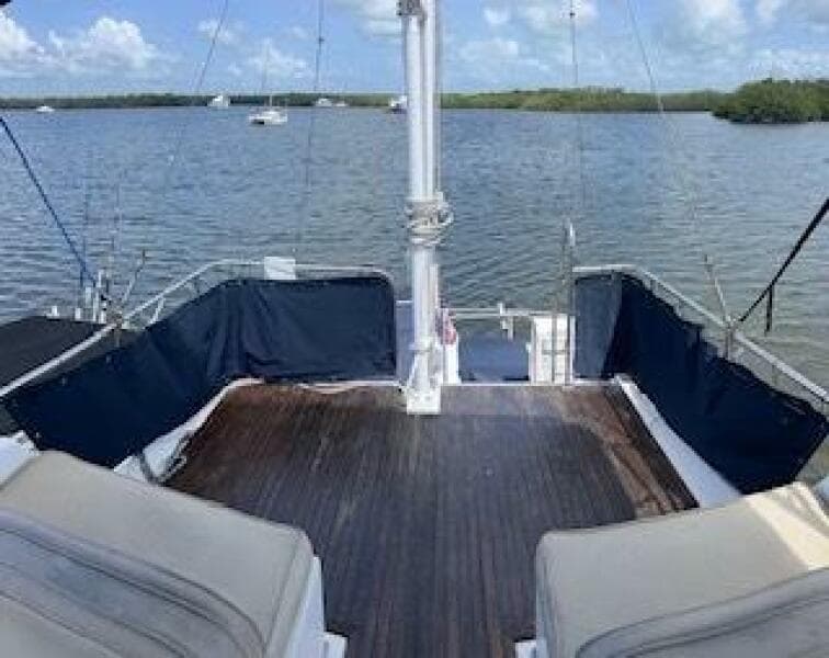 1989 Grand Banks 36