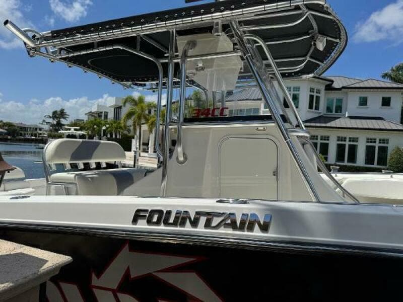 2008 Fountain 34 Center Consoles