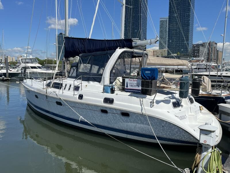 1999 Hunter Passage 450