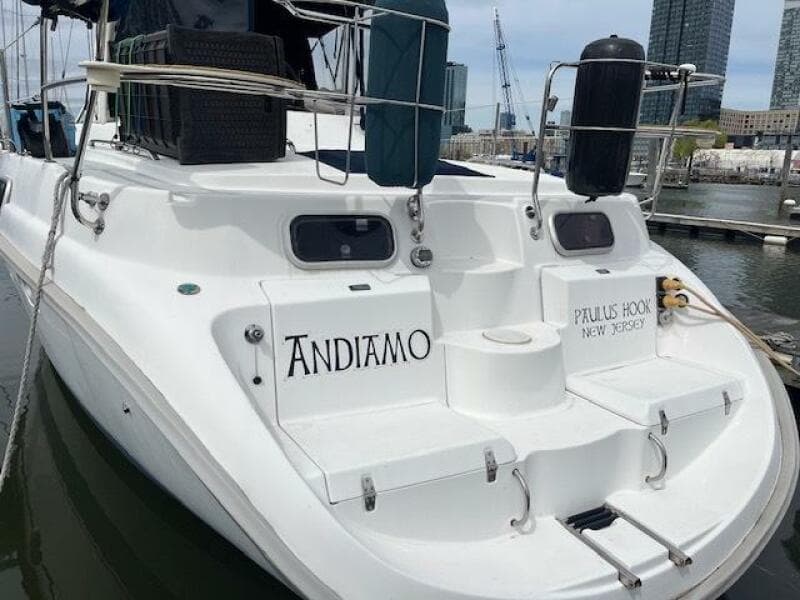 1999 Hunter Passage 450