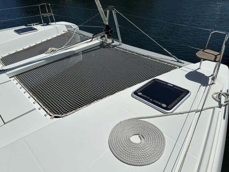 2018-lagoon-42-sail-9745888-20250409124218164-1_XLARGE.jpg