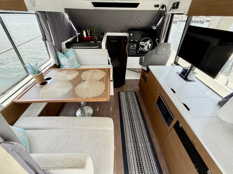 2022 Jeanneau NC 1095 Coupe