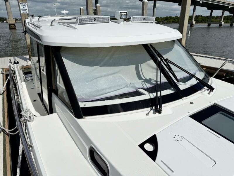 2022 Jeanneau NC 1095 Coupe
