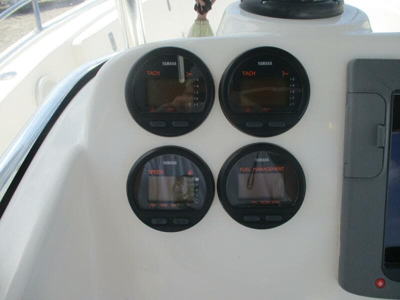 2006 Pursuit 