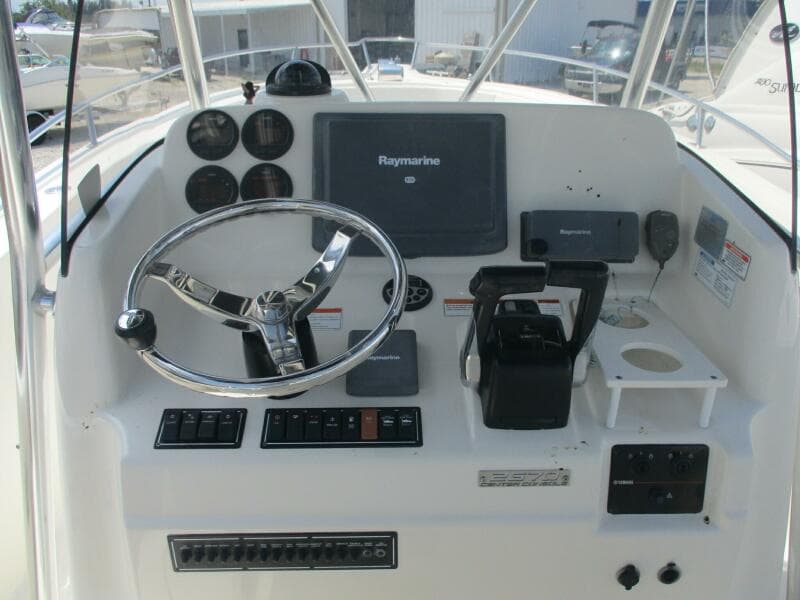 2006 Pursuit 