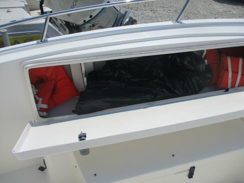 2006 Pursuit 