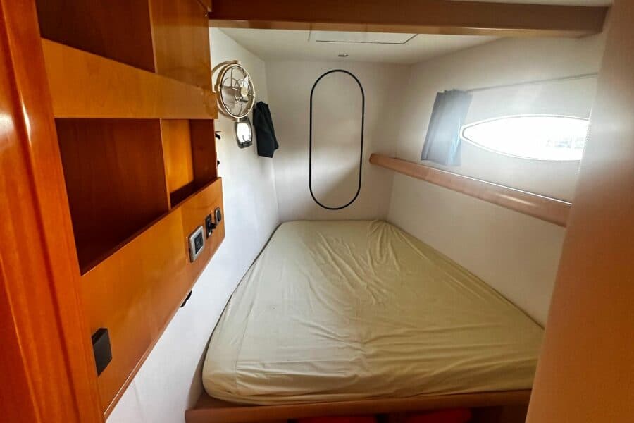 2008-fountaine-pajot-eleuthera-60-sail-9770348-20250515182254797-1_XLARGE.jpg