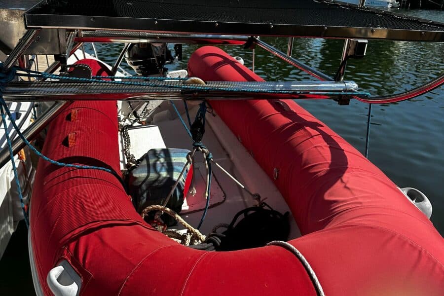 2008-fountaine-pajot-eleuthera-60-sail-9770348-20250515182310904-1_XLARGE.jpg