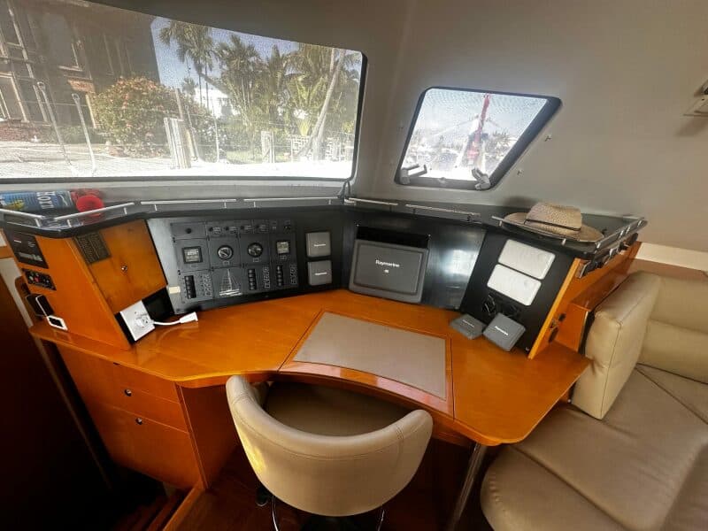 2008-fountaine-pajot-eleuthera-60-sail-9770348-20250515182153234-1_XLARGE.jpg