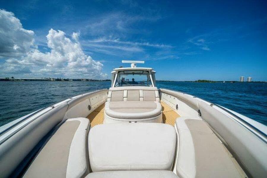 2017 Boston Whaler 42 Outrage